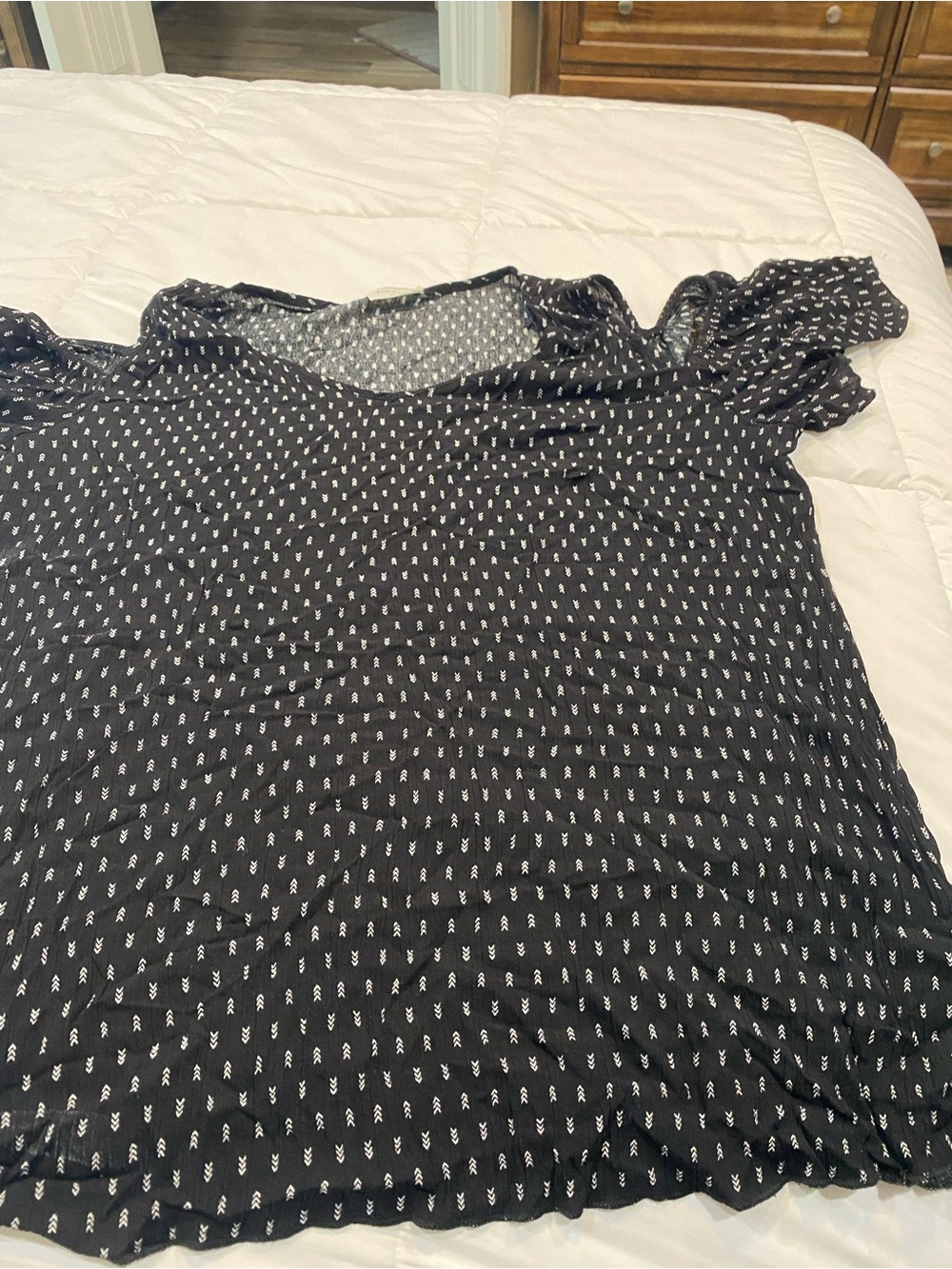 Free Kisses Black Short-Sleeve Printed Blouse